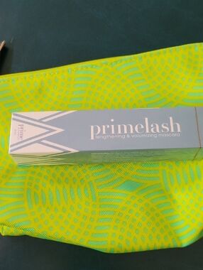 Primelash Lengthening & Volumizing Mascara – Pastel Blue Box